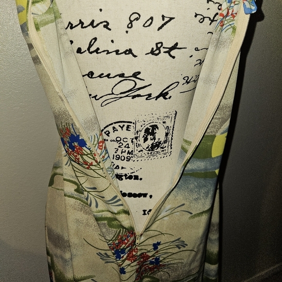 Handmade Womans Knee Length Sleeveless Dress - Picture 10 of 11